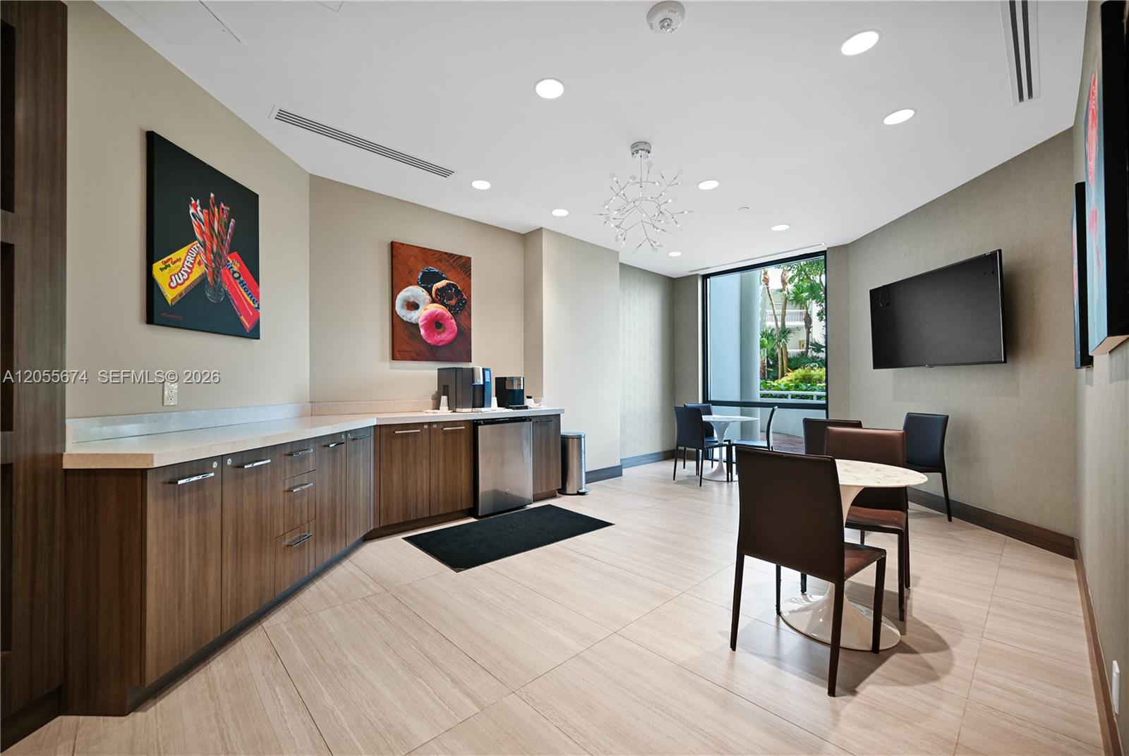 See details 505 2 / 2 1607 sq. ft. $ 2026-07-18 0 Photo