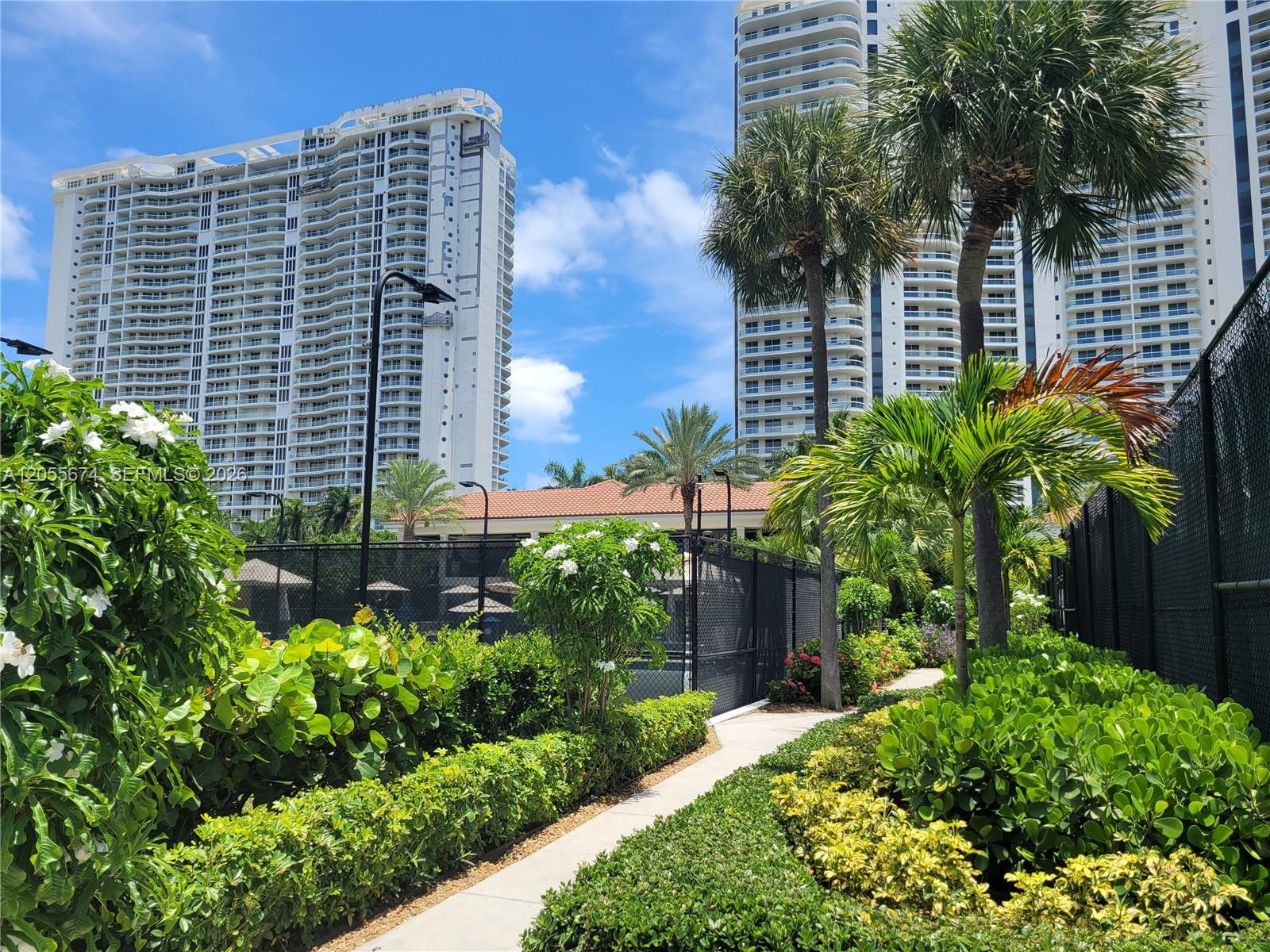 See details 505 2 / 2 1607 sq. ft. $ 2026-07-18 0 Photo