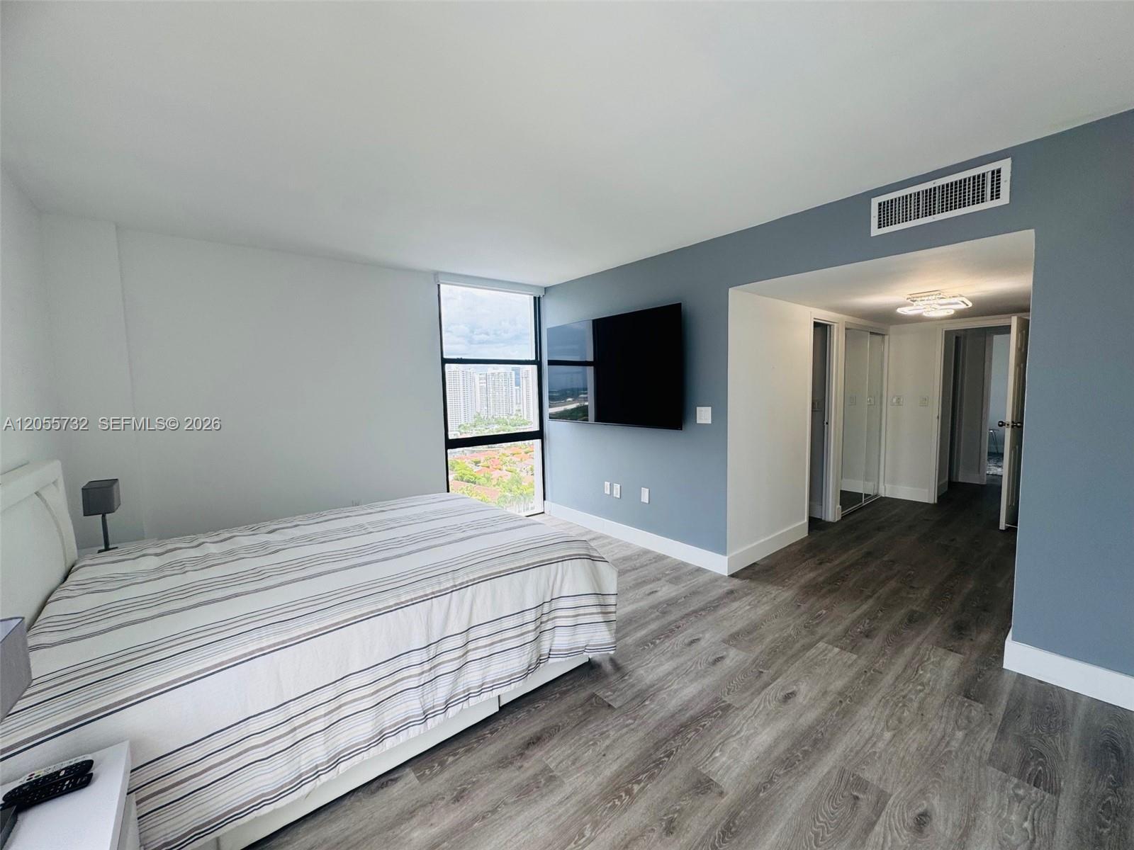 Photo of 3625 Country Club Dr  #2409, Aventura, Florida, 33180 - 