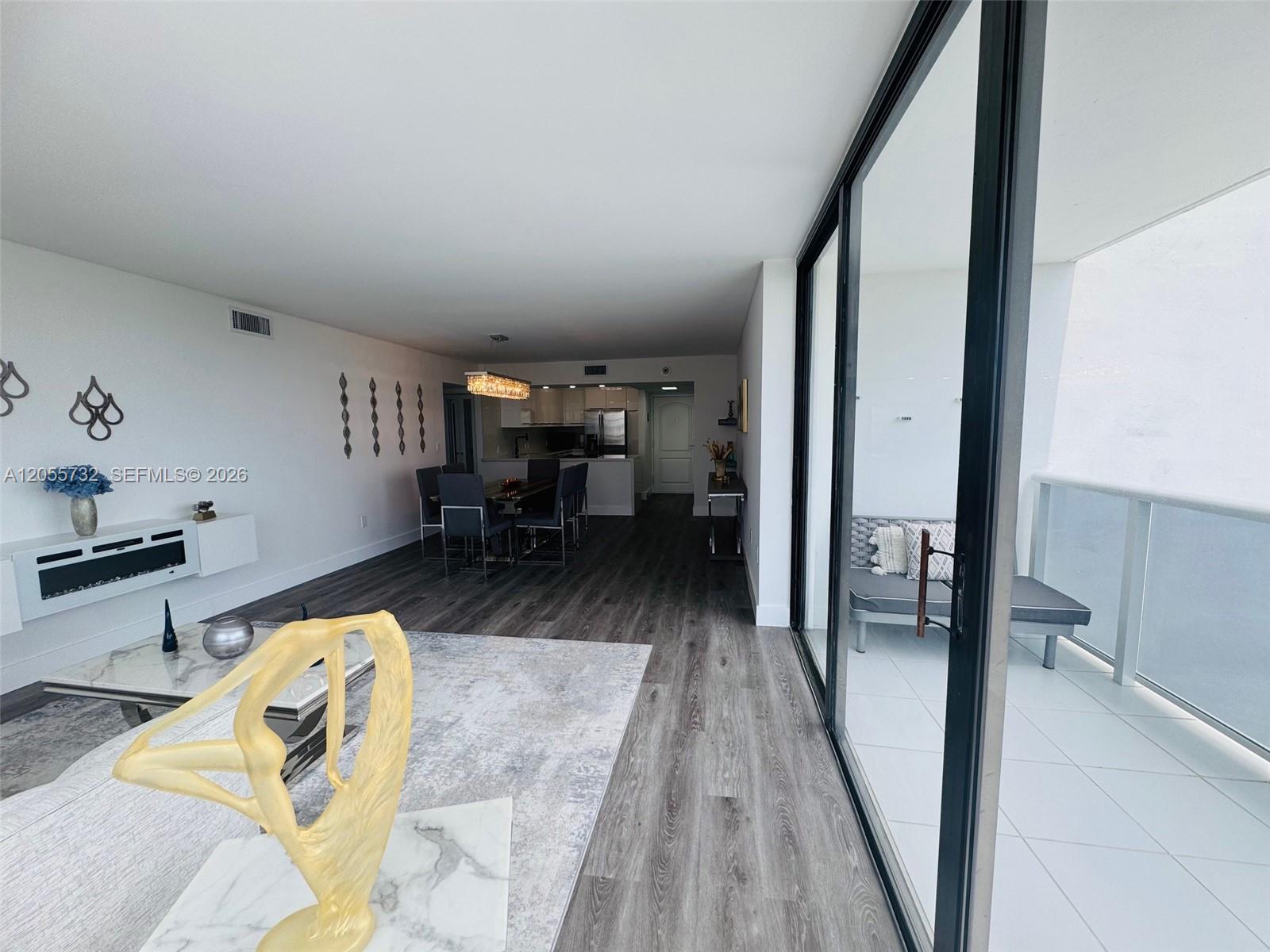 Photo of 3625 Country Club Dr  #2409, Aventura, Florida, 33180 - 