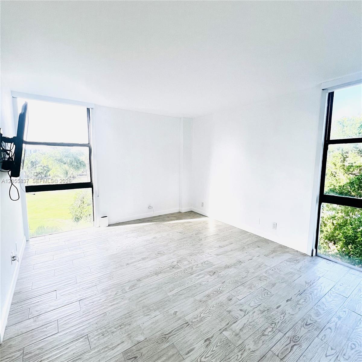 Photo of 20379 Country Club Dr #433, Aventura, Florida, 33180 - Master Bedroom 2