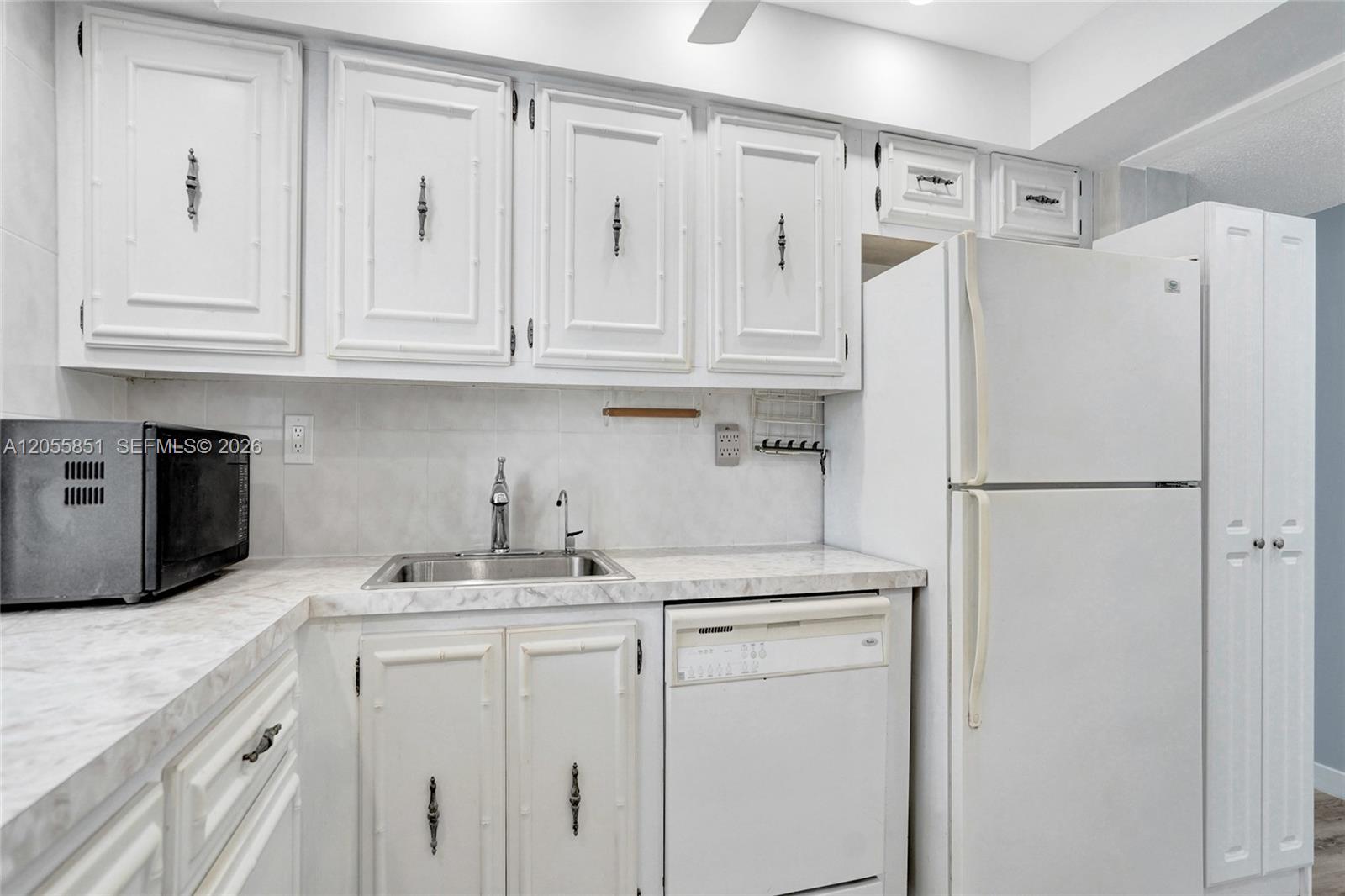 Photo of 2000 Atlantic Shores Blvd #207, Hallandale Beach, Florida, 33009 -