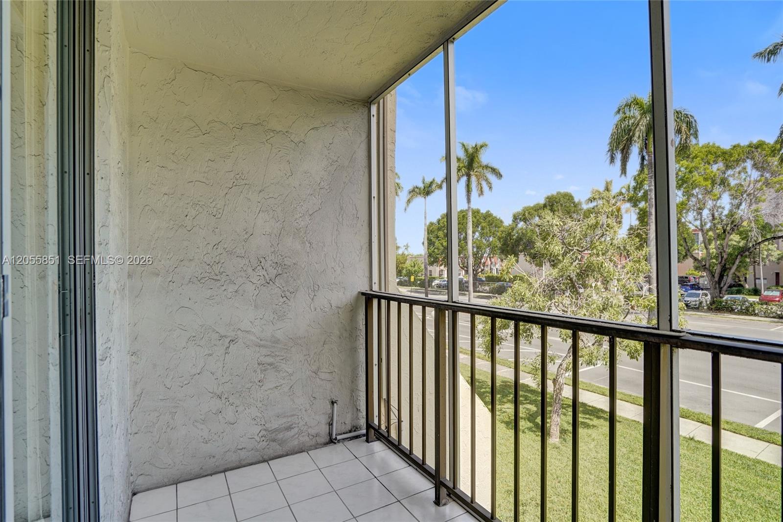 Photo of 2000 Atlantic Shores Blvd #207, Hallandale Beach, Florida, 33009 -