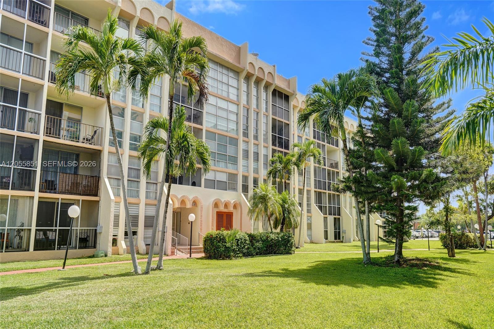Photo of 2000 Atlantic Shores Blvd #207, Hallandale Beach, Florida, 33009 -
