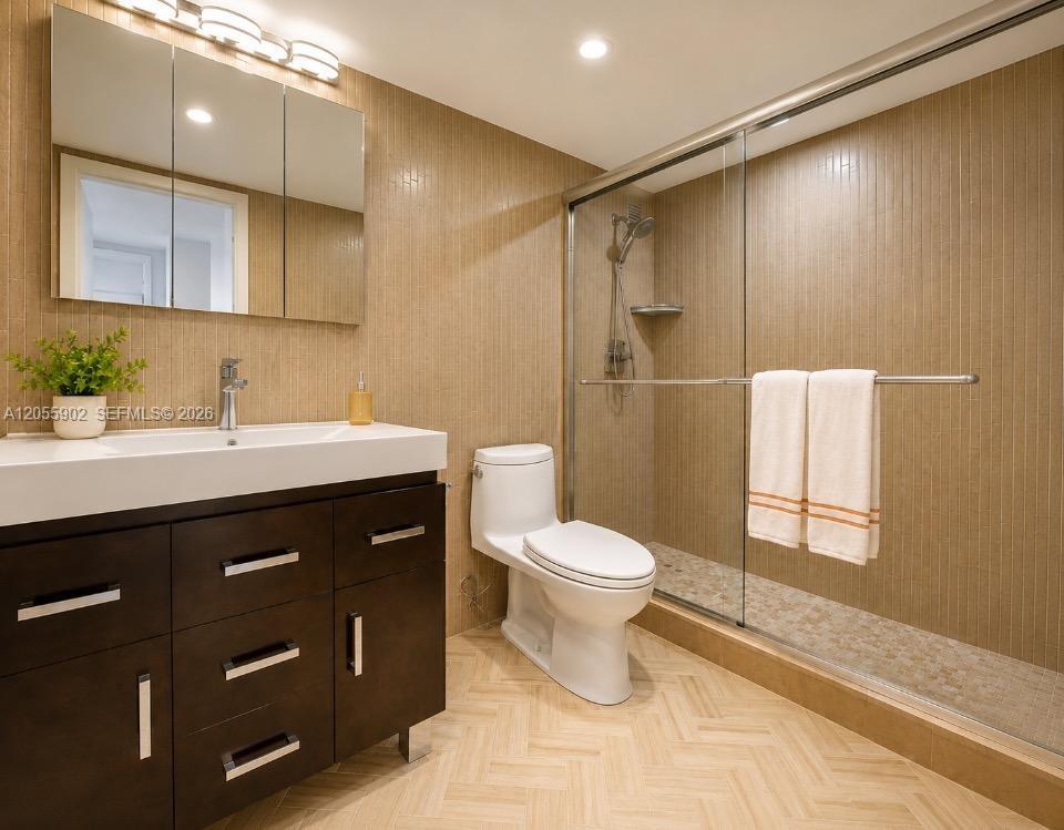 Photo of 2030 Ocean Dr  #506, Hallandale Beach, Florida, 33009 - PRINCIPLE BATHROOM SUITE