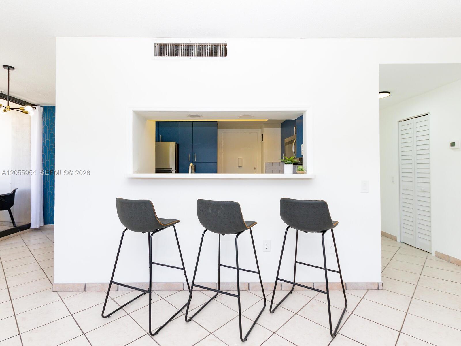 Photo of 3505 Ocean Dr  #305, Hollywood, Florida, 33019 - 