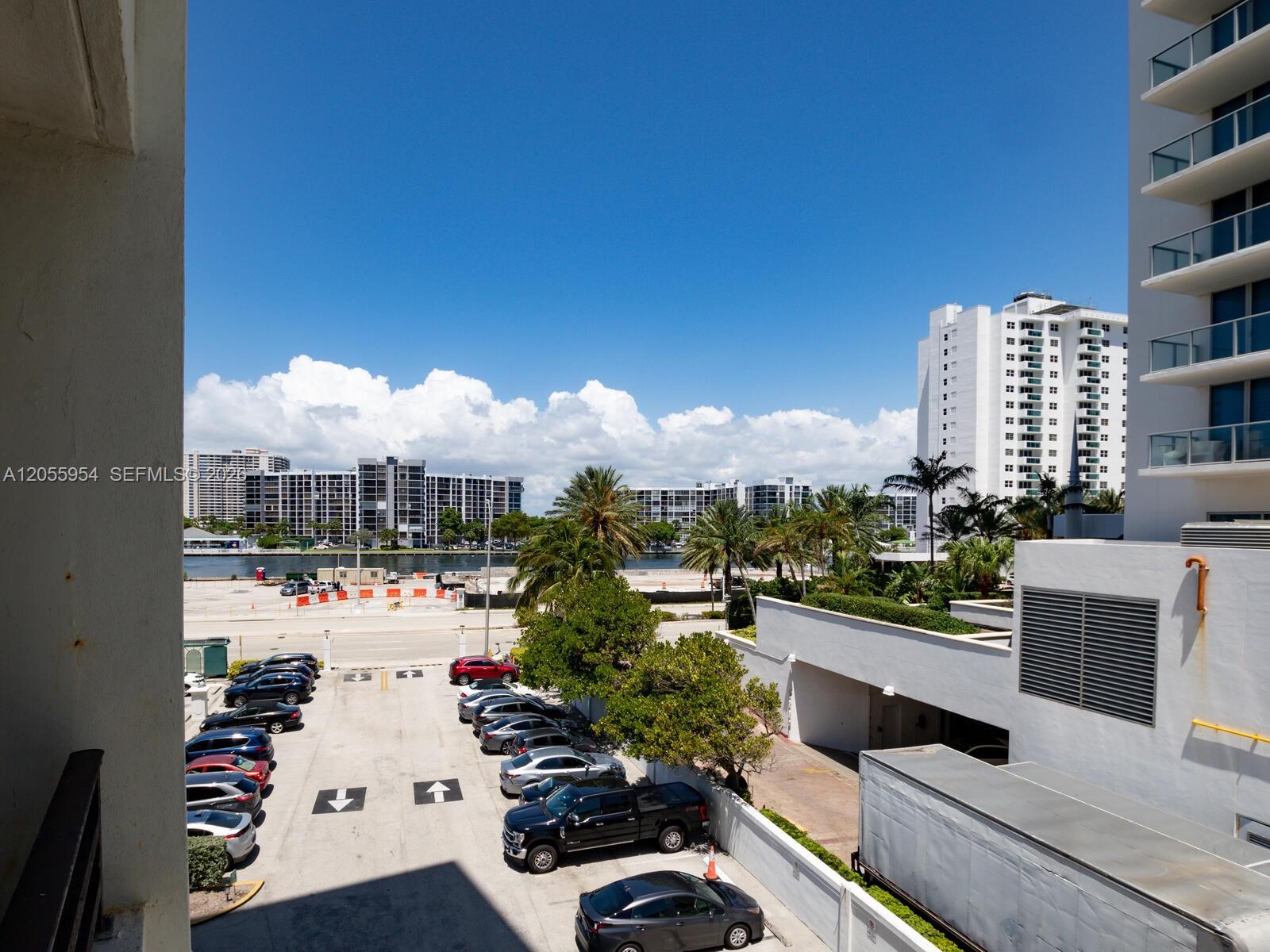 Photo of 3505 Ocean Dr  #305, Hollywood, Florida, 33019 - 