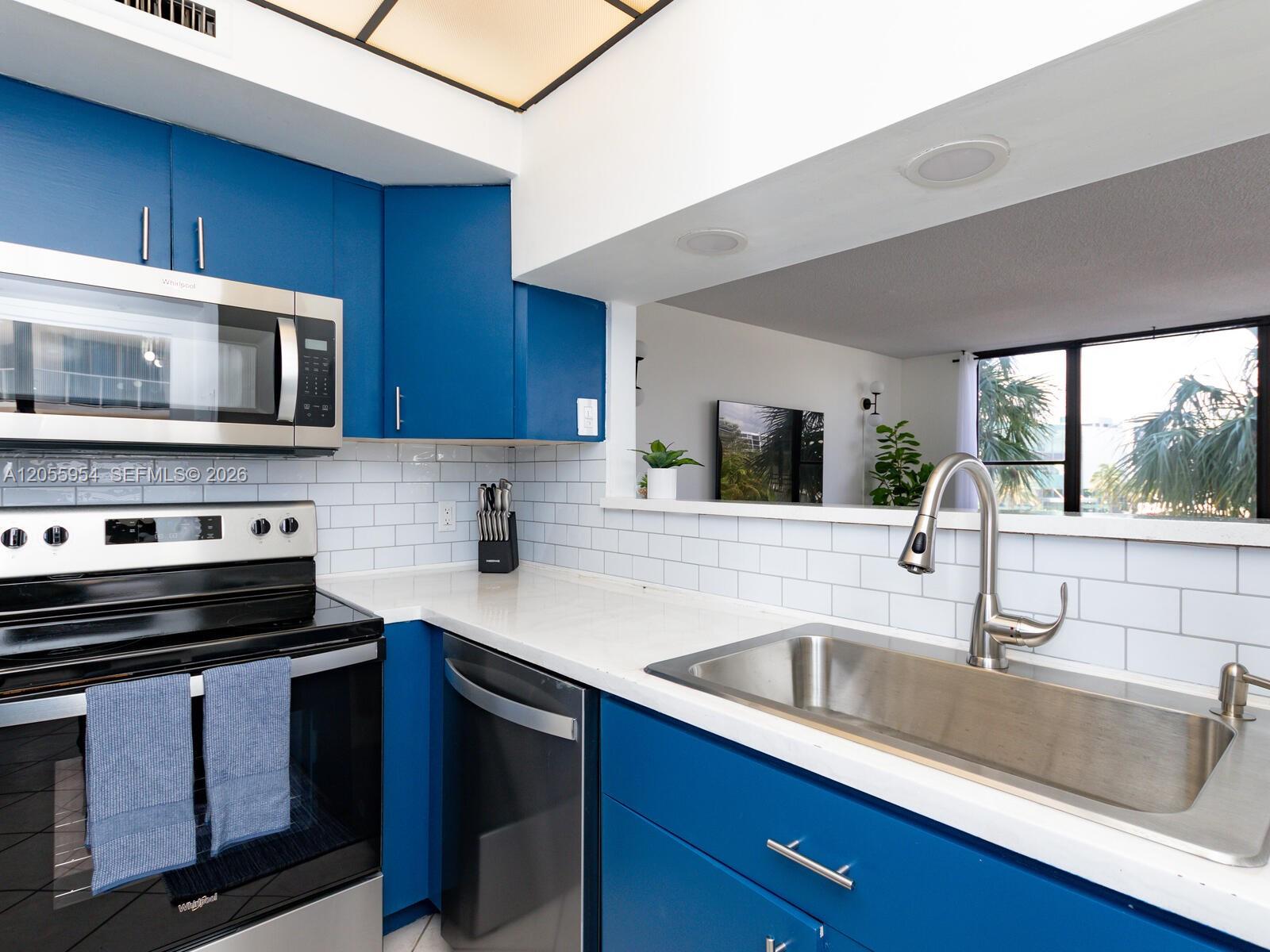Photo of 3505 Ocean Dr  #305, Hollywood, Florida, 33019 - 