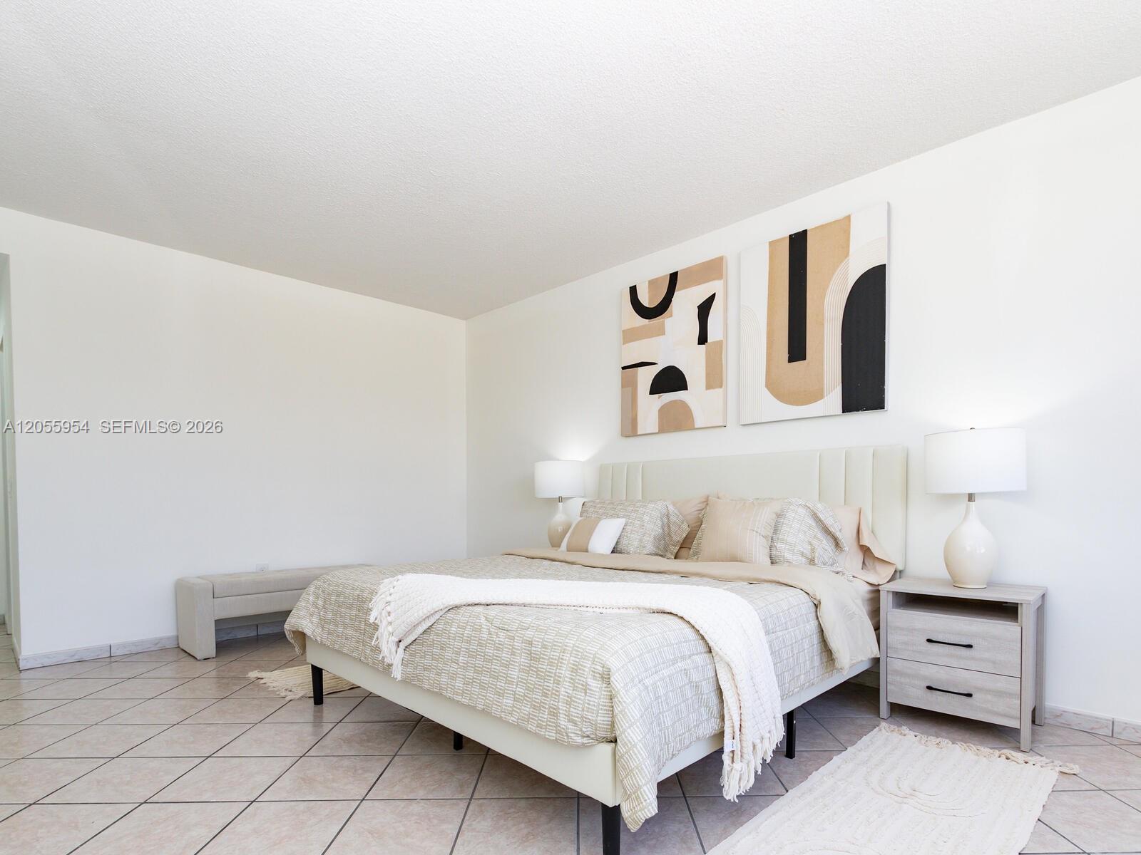 Photo of 3505 Ocean Dr  #305, Hollywood, Florida, 33019 - 