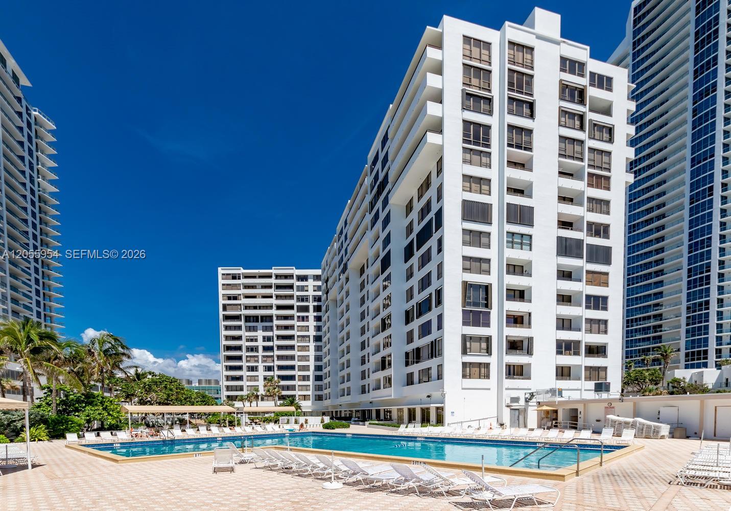 Photo of 3505 Ocean Dr  #305, Hollywood, Florida, 33019 - 