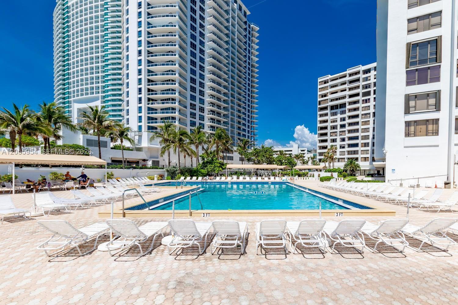 Photo of 3505 Ocean Dr  #305, Hollywood, Florida, 33019 - 