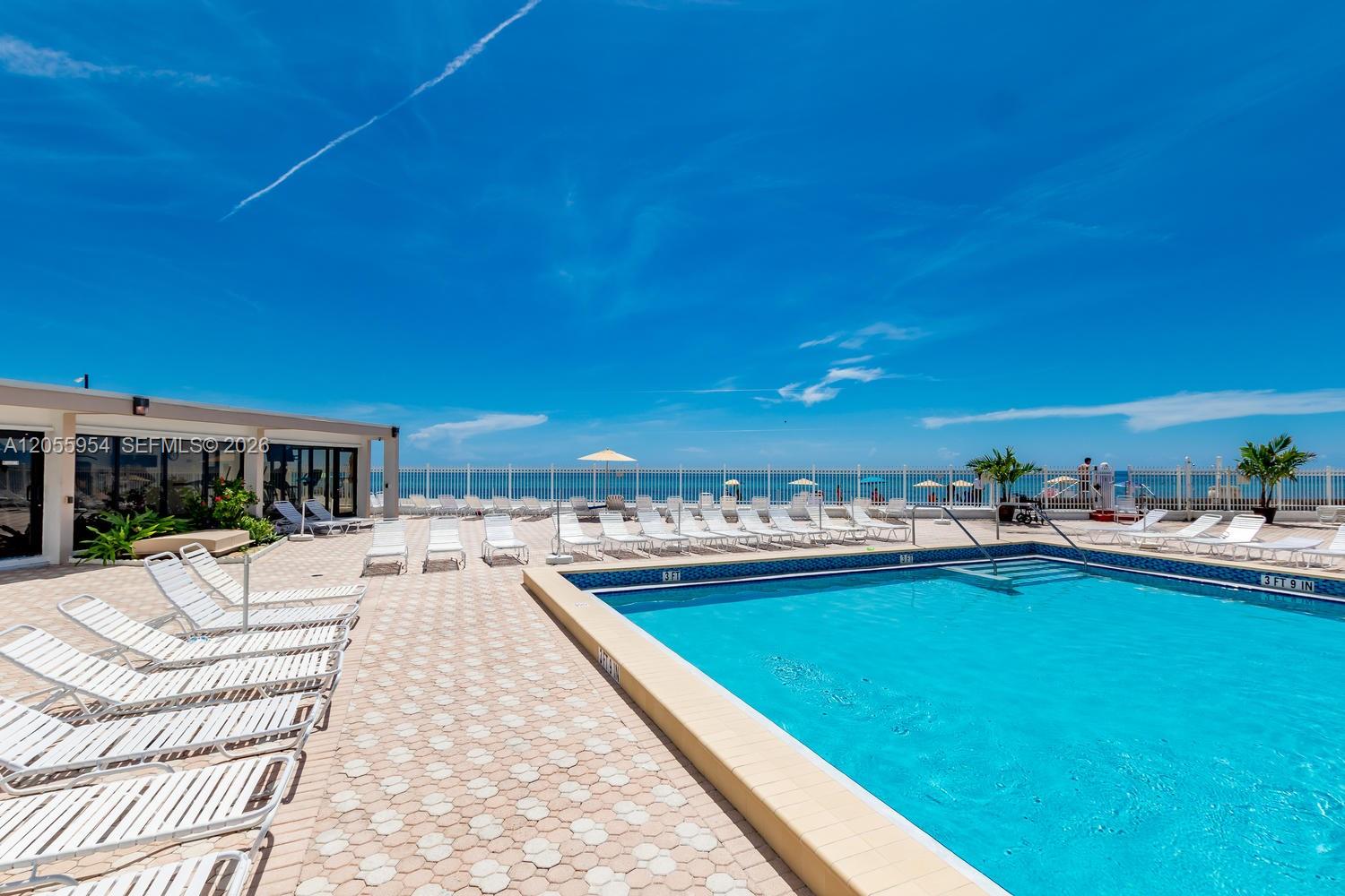 Photo of 3505 Ocean Dr  #305, Hollywood, Florida, 33019 - 