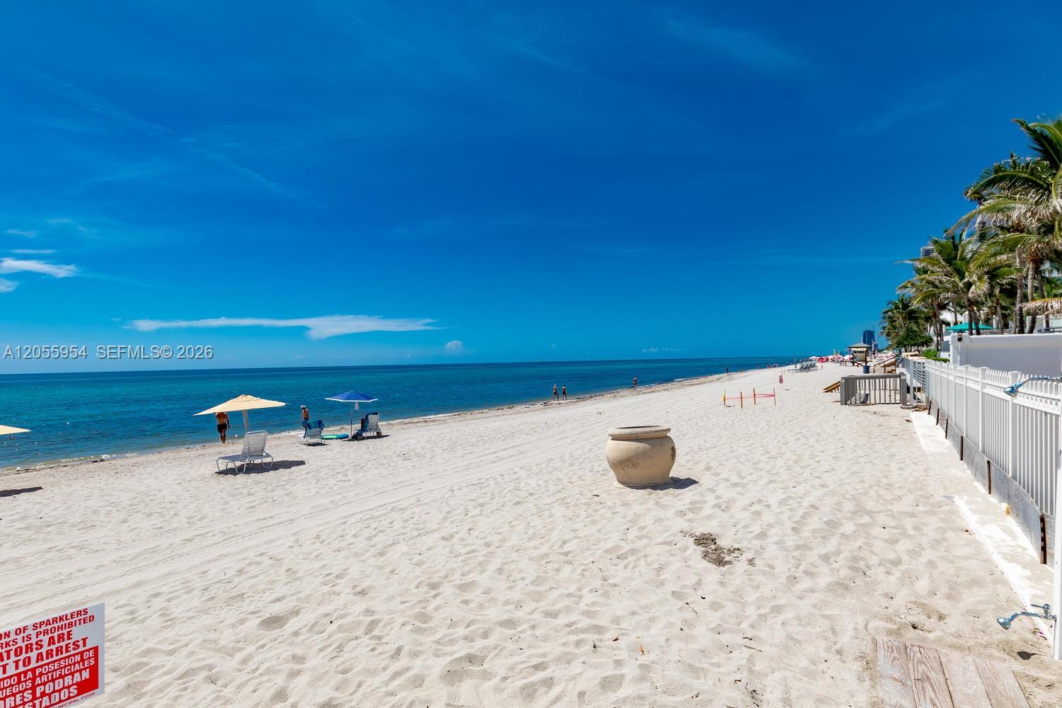 Photo of 3505 Ocean Dr  #305, Hollywood, Florida, 33019 - 
