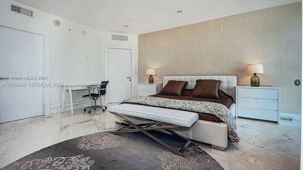 See details 1101 2 / 3 1649 sq. ft. $ 2026-07-18 0 Photo