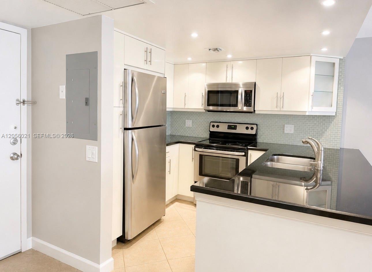 Photo of 2000 Atlantic Shores Blvd  #316, Hallandale Beach, Florida, 33009 - 