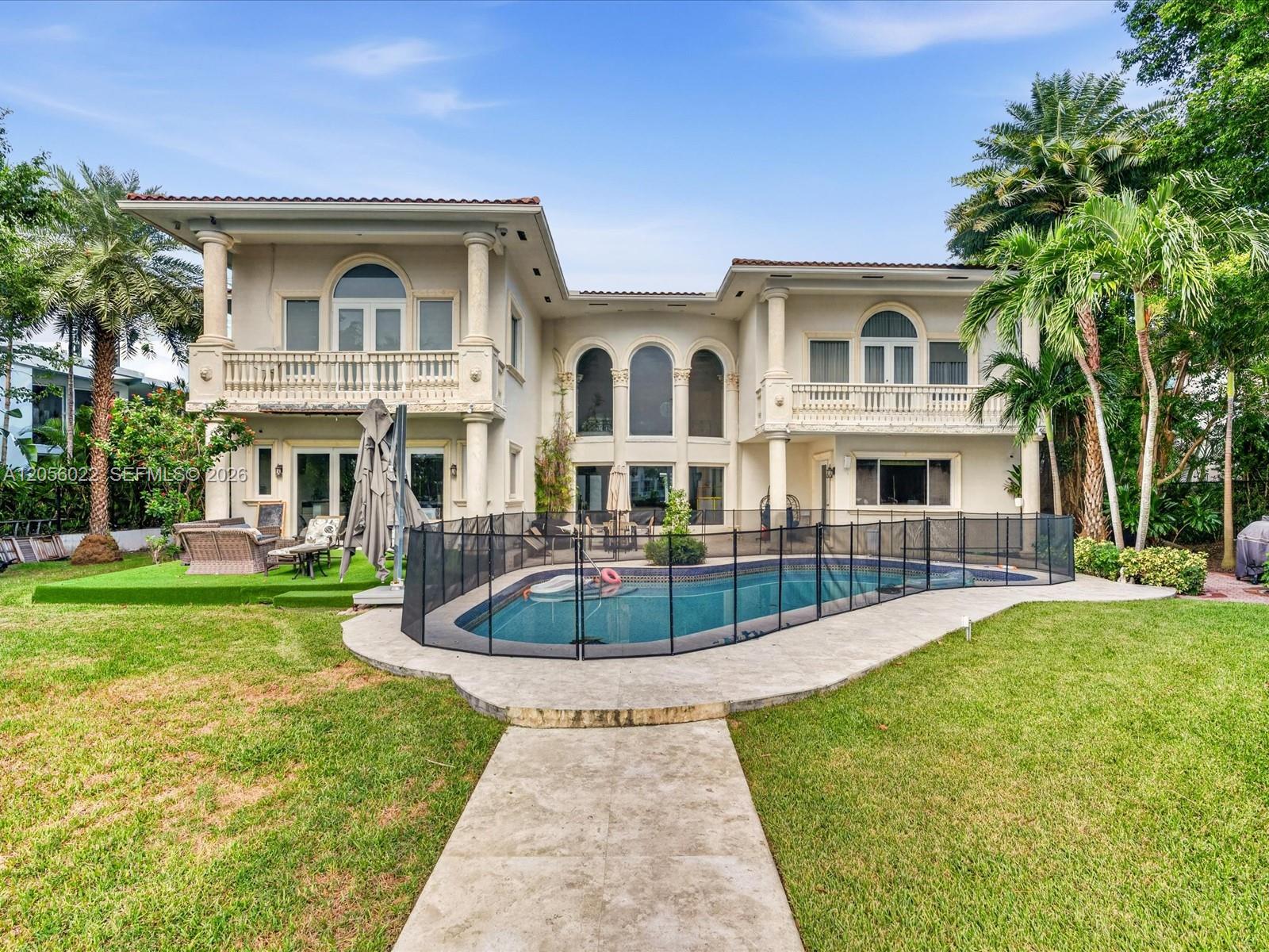 Photo of 628 Island  (628), Golden Beach, Florida, 33160 - 