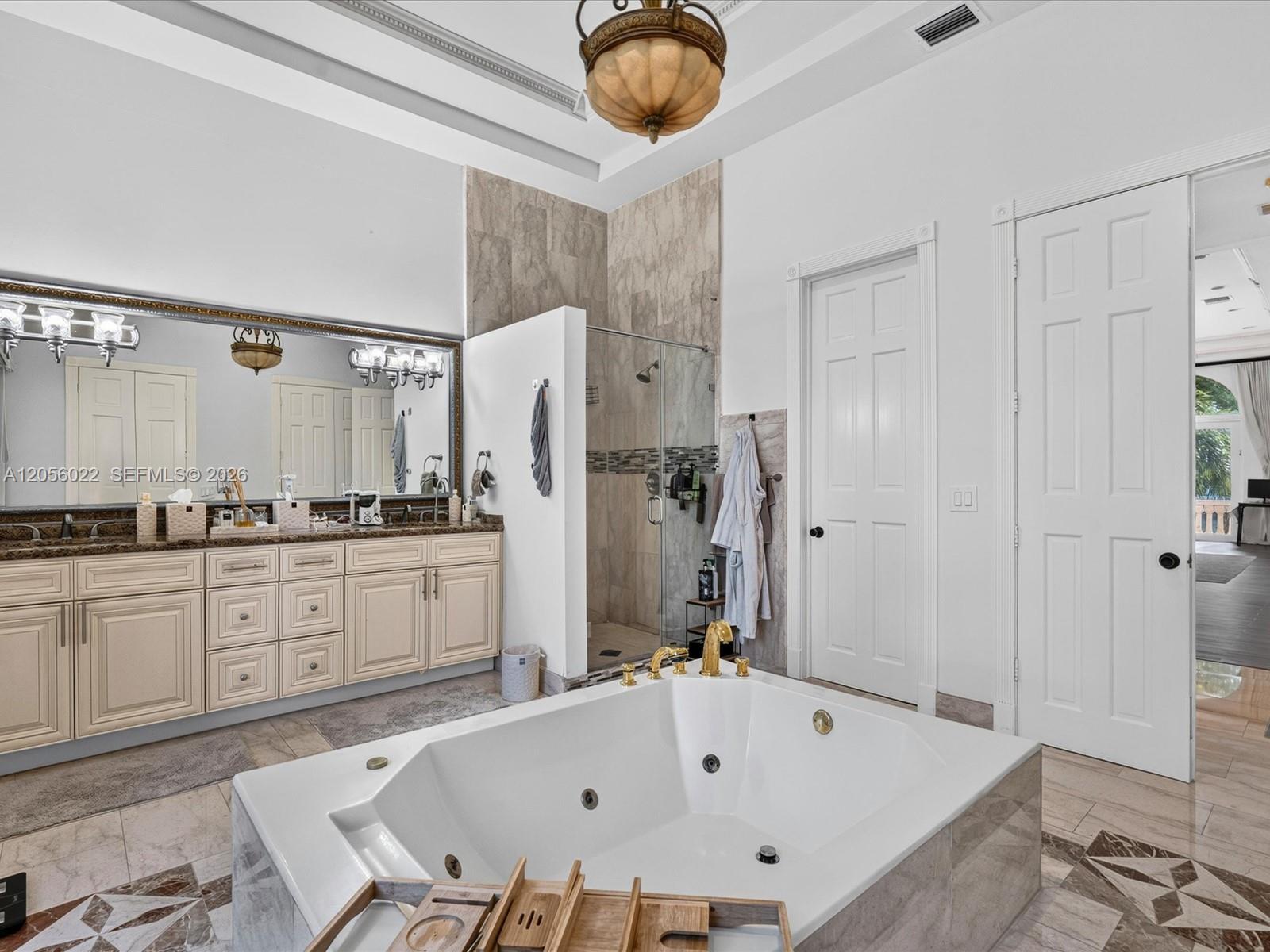 Photo of 628 Island  (628), Golden Beach, Florida, 33160 - 