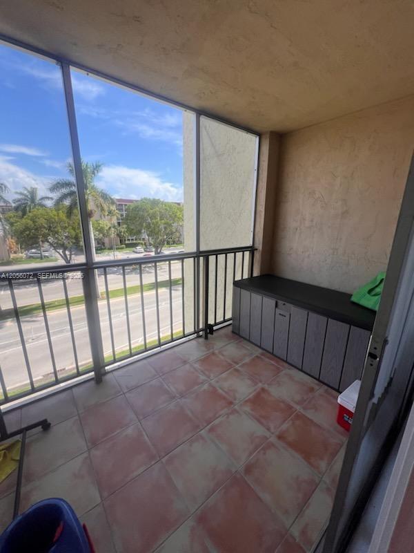 Photo of 2000 Atlantic Shores Blvd #404, Hallandale Beach, Florida, 33009 -