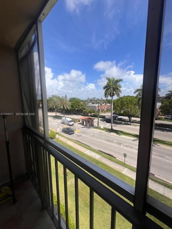 Photo of 2000 Atlantic Shores Blvd #404, Hallandale Beach, Florida, 33009 -