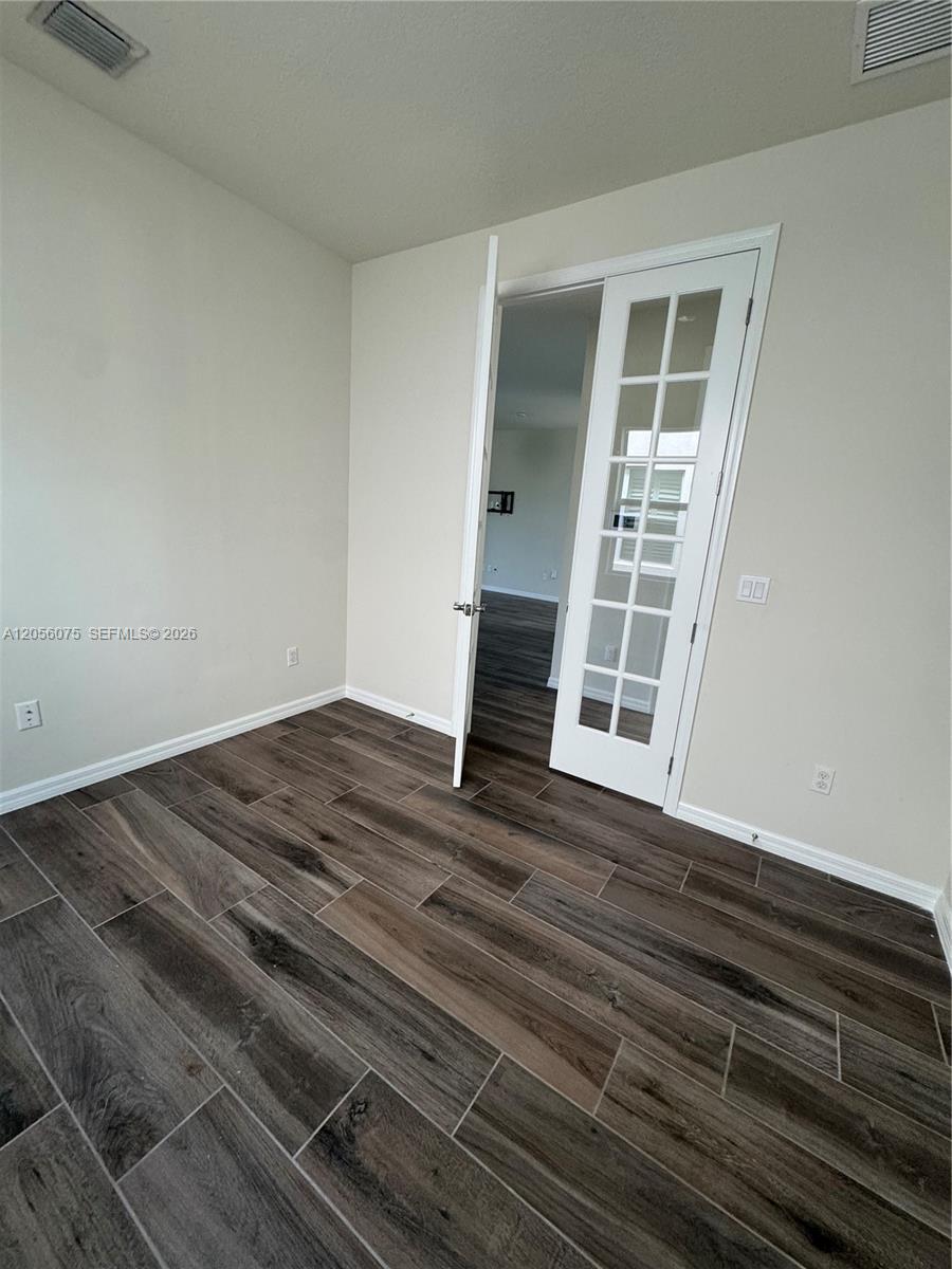 4729 3 / 3 2183 sq. ft. $ 2026-07-26 0 foto