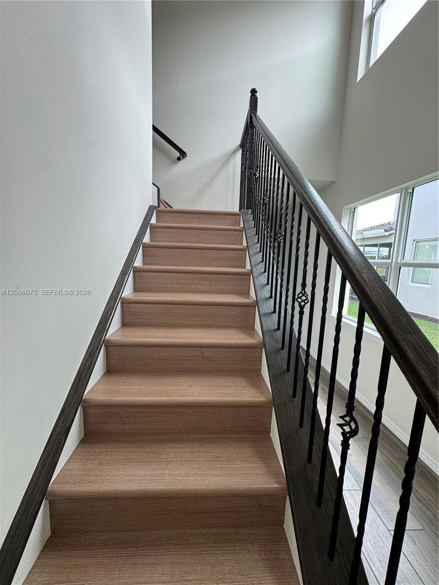 4729 3 / 3 2183 sq. ft. $ 2026-07-26 0 foto
