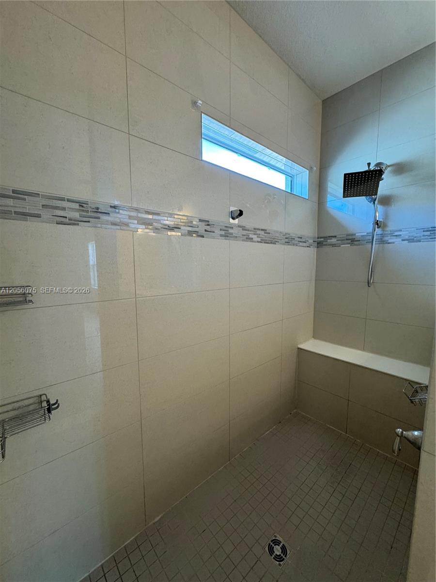 4729 3 / 3 2183 sq. ft. $ 2026-07-26 0 foto