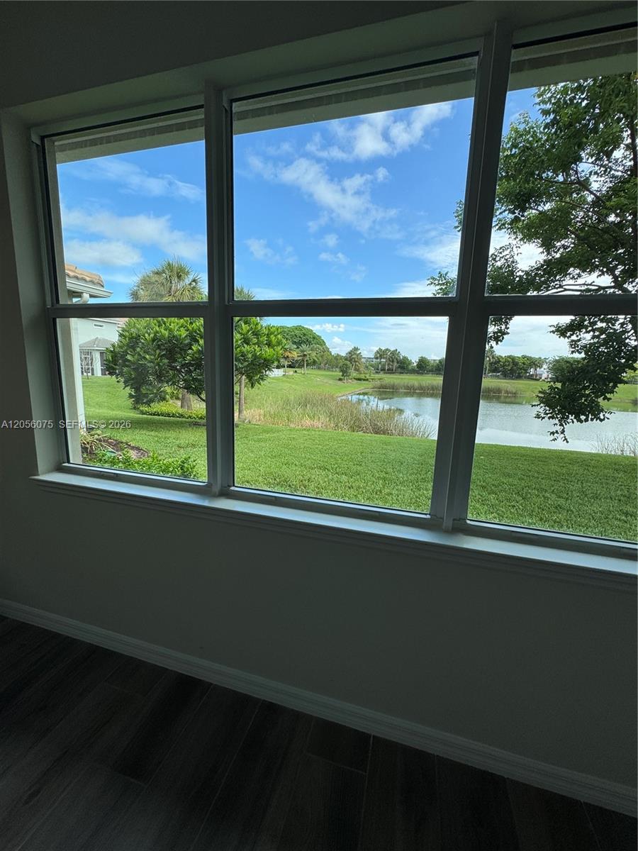 4729 3 / 3 2183 sq. ft. $ 2026-07-26 0 foto