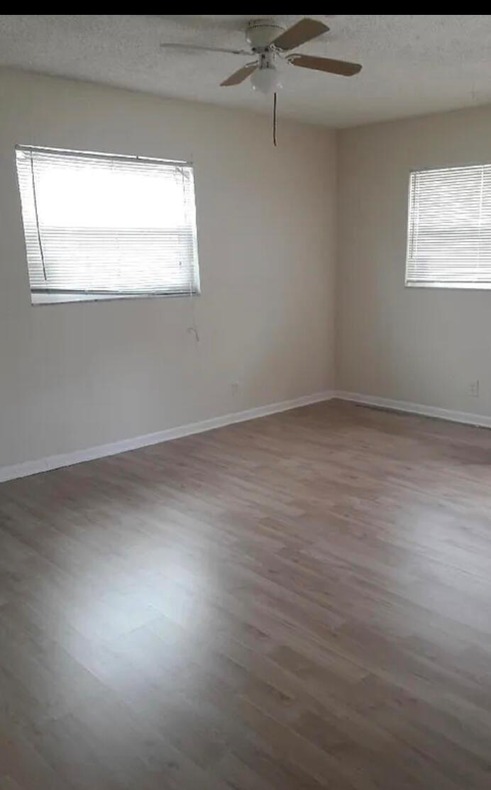 See details 1 / 0 1712 sq. ft. $ 2026-08-28 0 Photo
