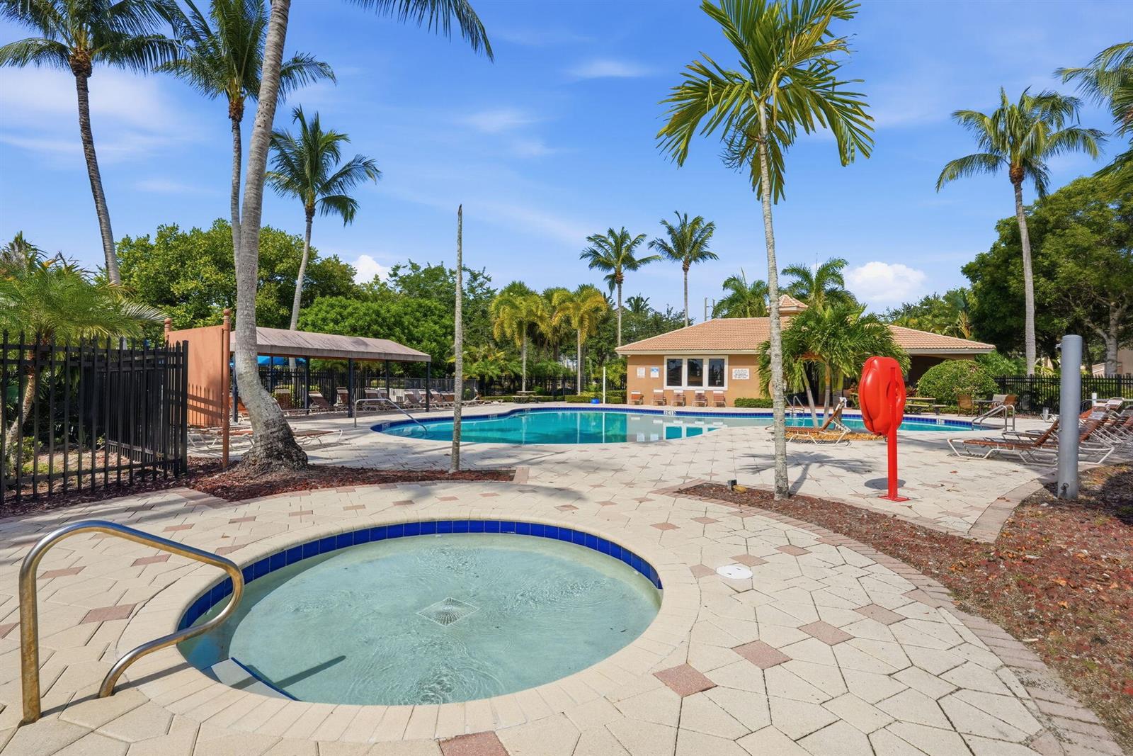 Ver detalles 11431 5 / 3 2677 sq. ft. $ 2026-07-19 0 foto
