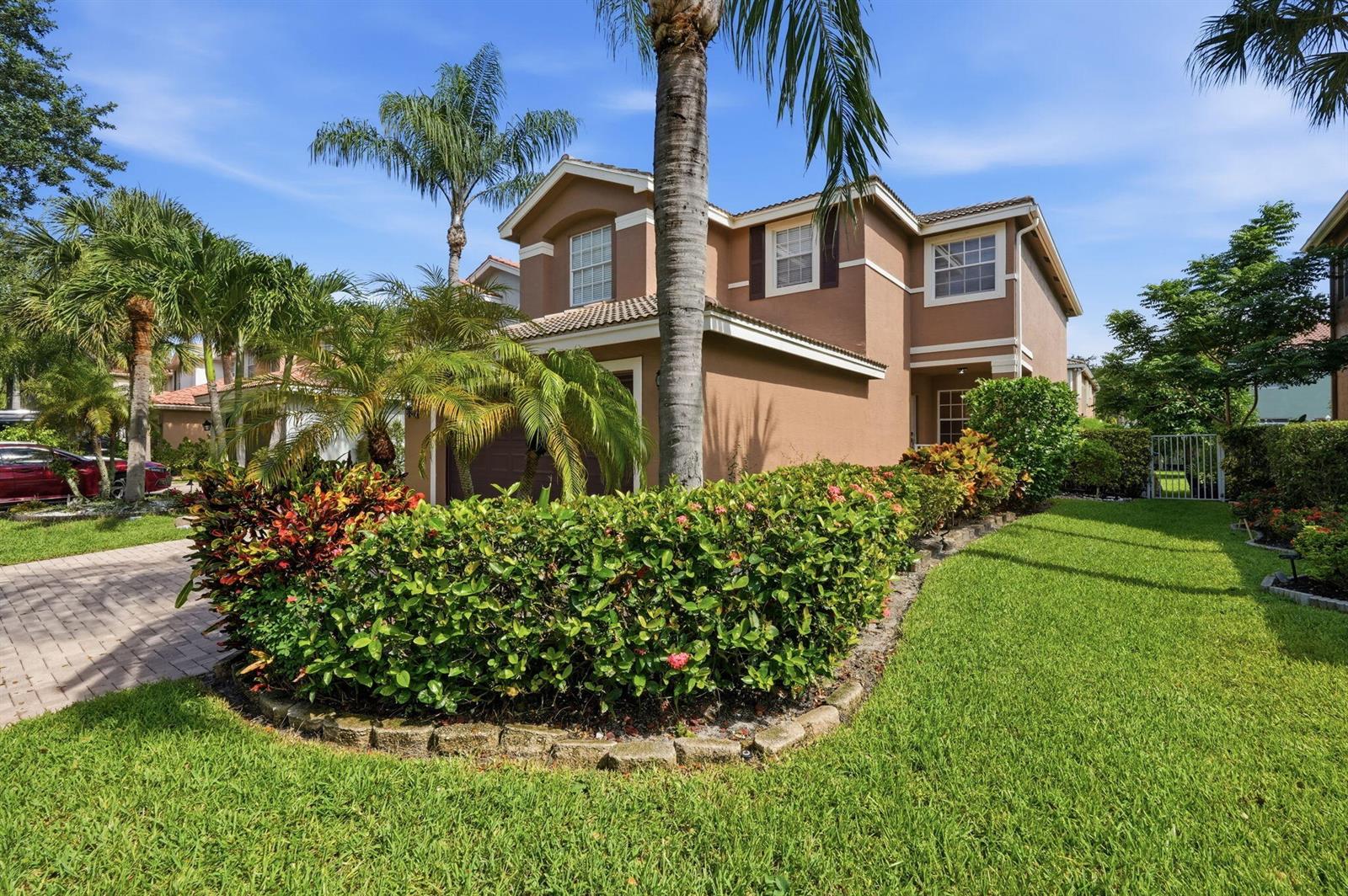 Ver detalles 11431 5 / 3 2677 sq. ft. $ 2026-07-19 0 foto