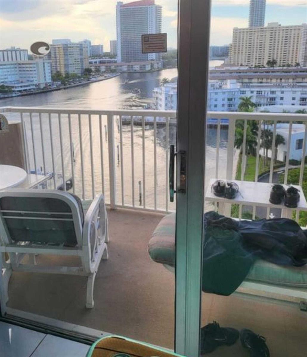 Ver detalles 9Q 1 / 1 798 sq. ft. $ 2026-07-20 0 foto