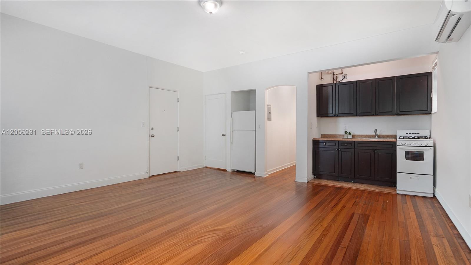 Ver detalles / sq. ft. $ 2026-07-19 0 foto