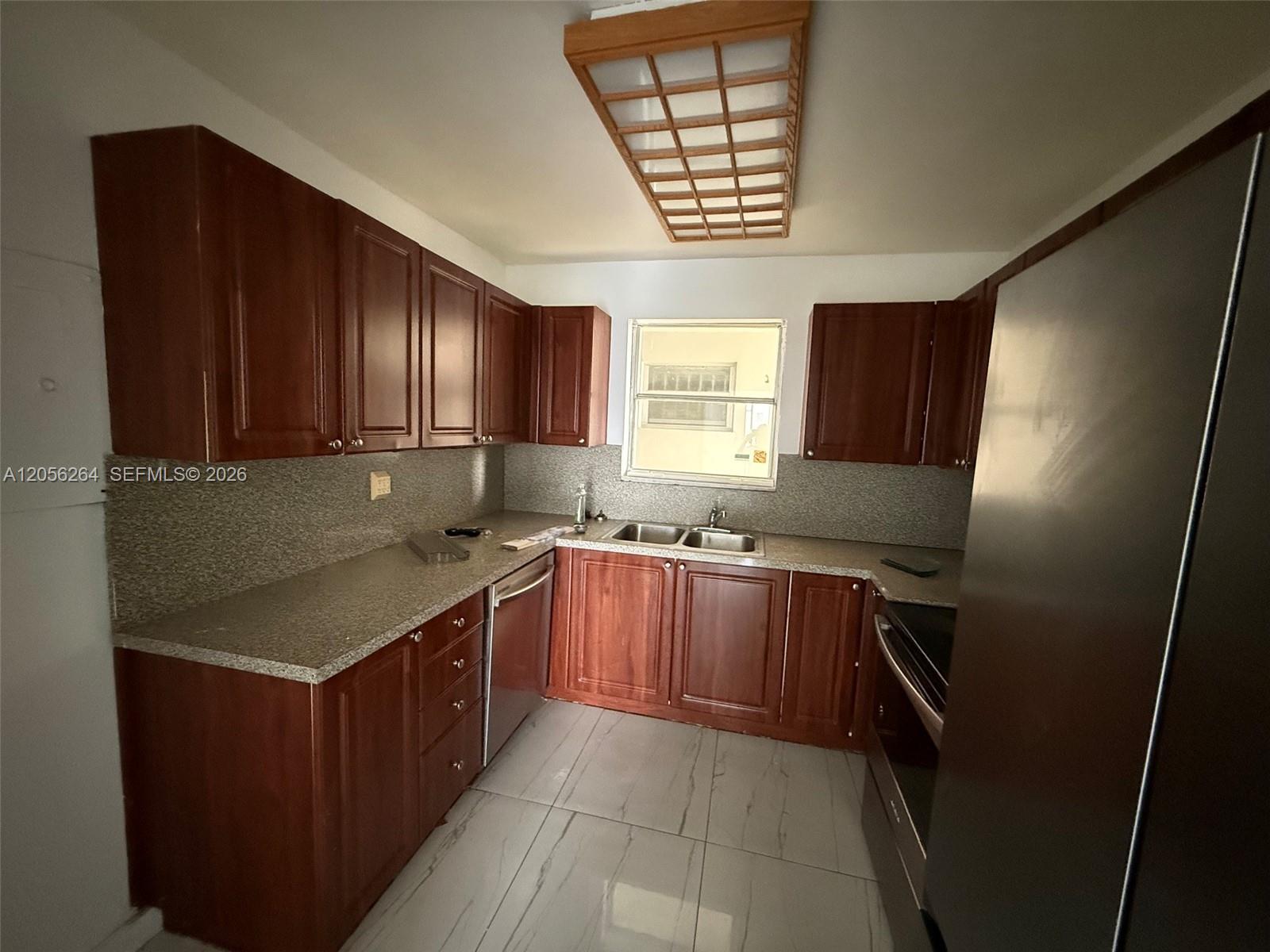 See details 510 2 / 2 1279 sq. ft. $ 2026-08-19 0 Photo