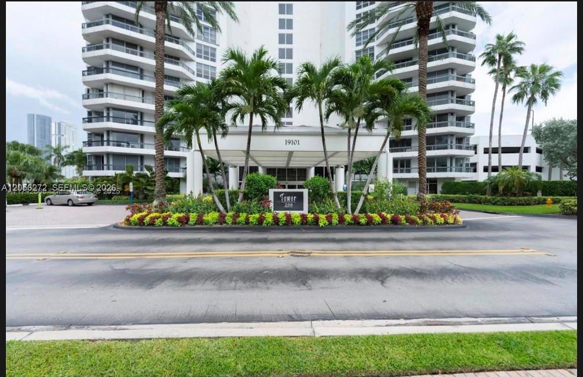 Photo of 19101 36th Ct  #304, Aventura, Florida, 33180 - Building