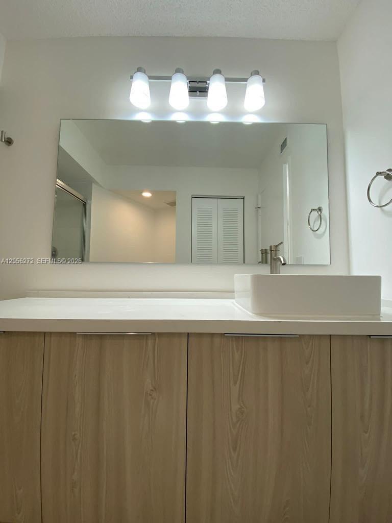Photo of 19101 36th Ct  #304, Aventura, Florida, 33180 - Second Bathroom