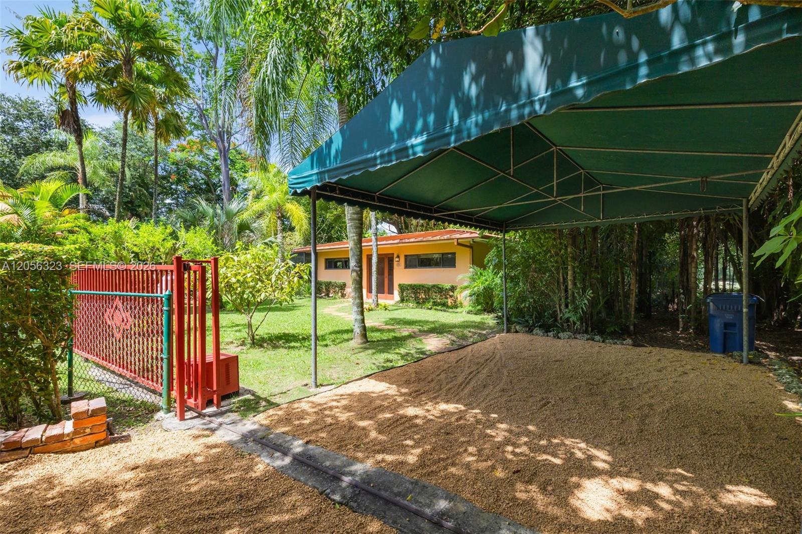 Ver detalles / 3645 sq. ft. $ 2026-07-20 0 foto