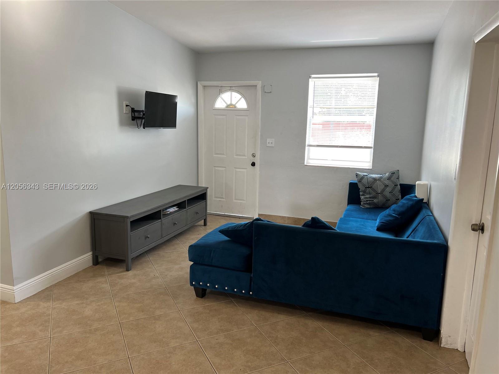 Ver detalles / 2009 sq. ft. $ 2026-07-20 0 foto