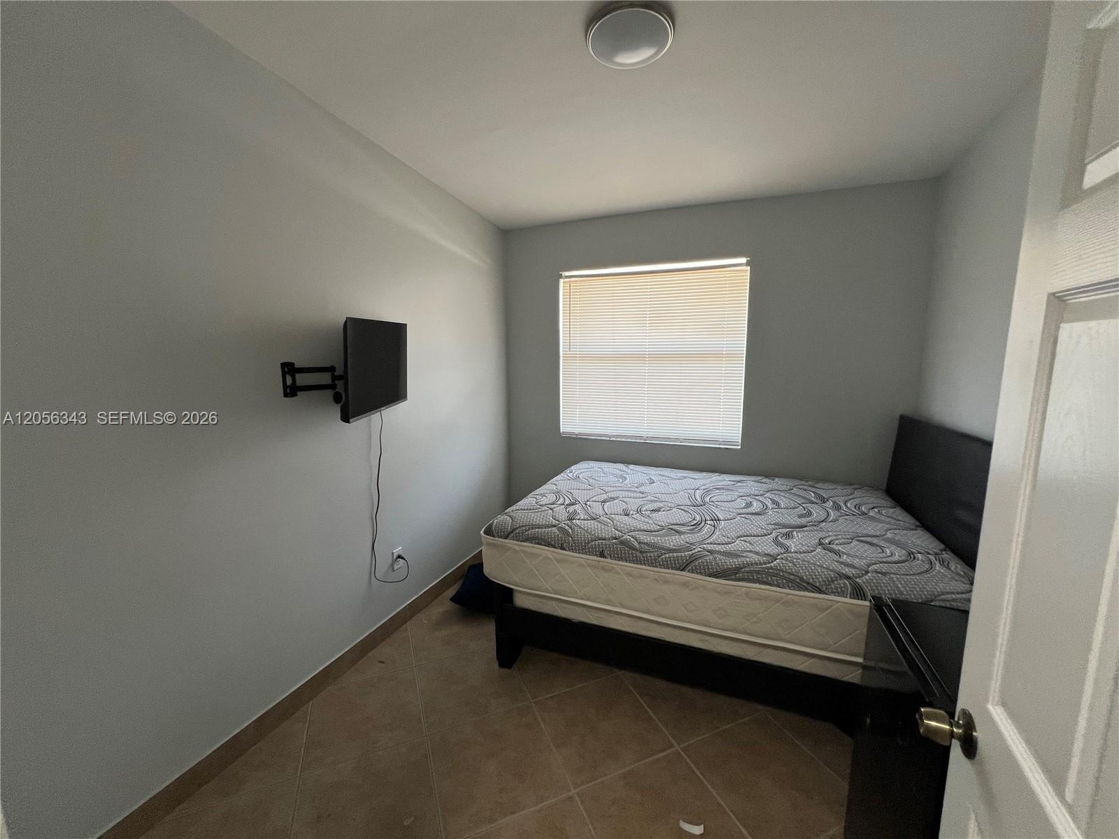 Ver detalles / 2009 sq. ft. $ 2026-07-20 0 foto