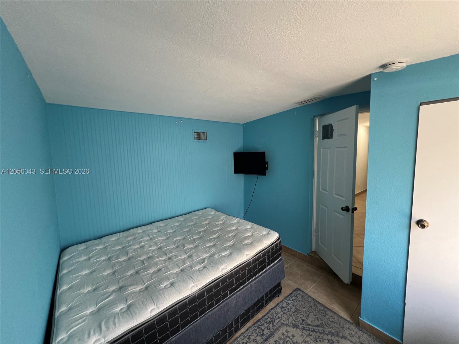 Ver detalles / 2009 sq. ft. $ 2026-07-20 0 foto