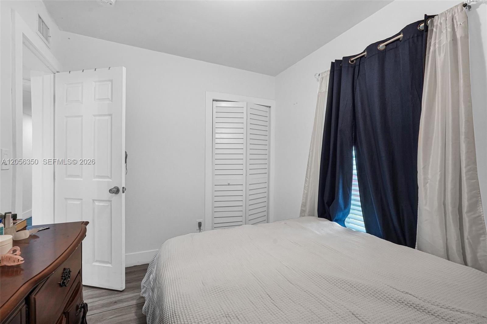   /  1120 sq. ft. $ 2026-07-20 0 foto