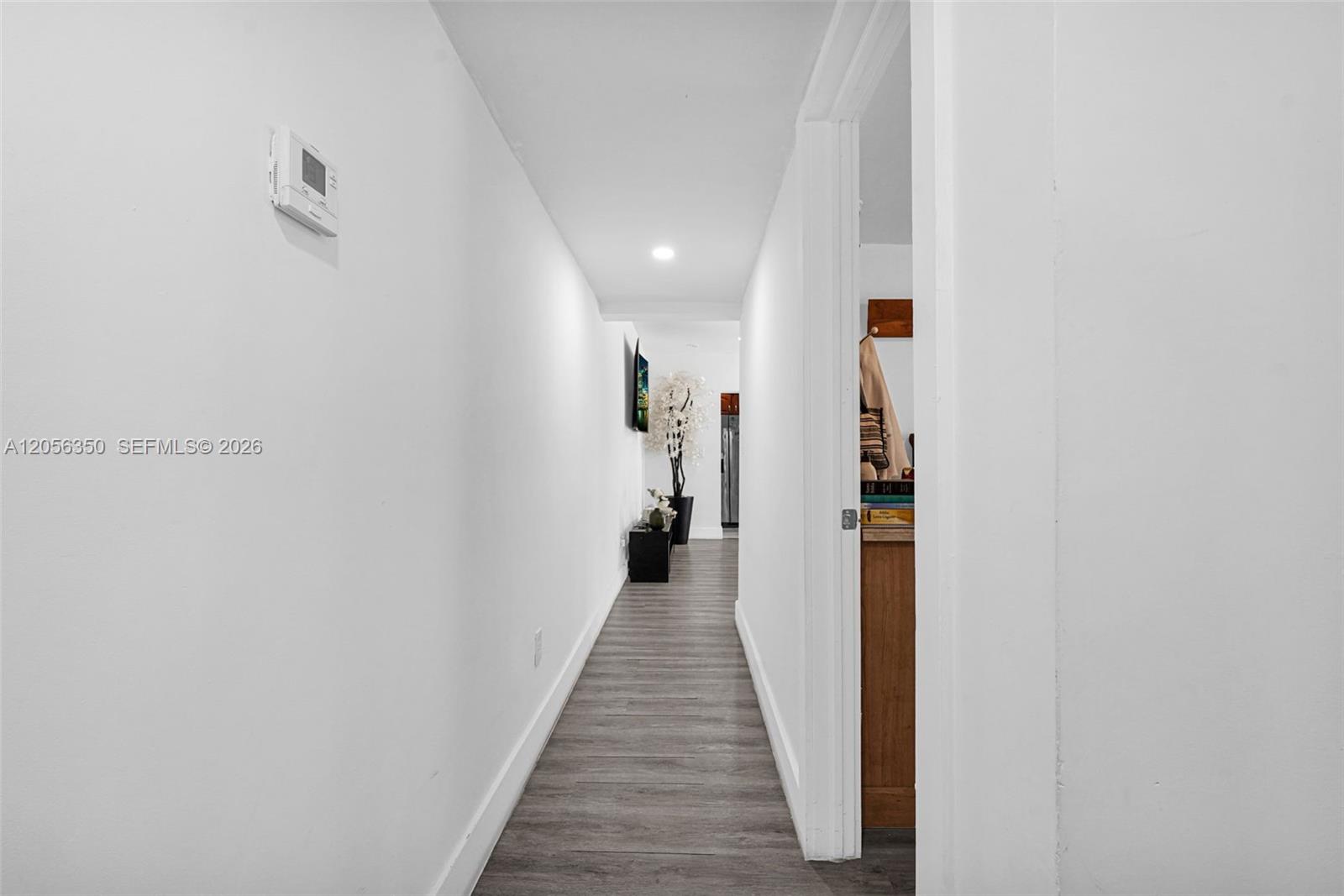   /  1120 sq. ft. $ 2026-07-20 0 foto
