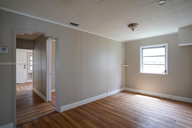   /  3095 sq. ft. $ 2026-07-20 0 foto