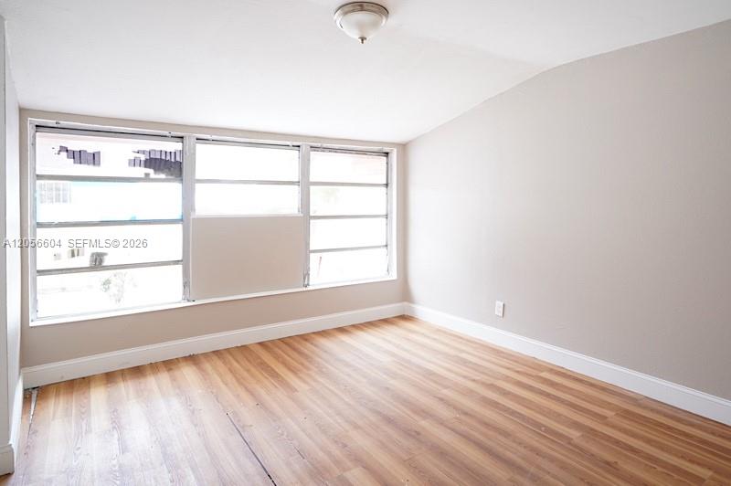   /  3095 sq. ft. $ 2026-07-20 0 foto