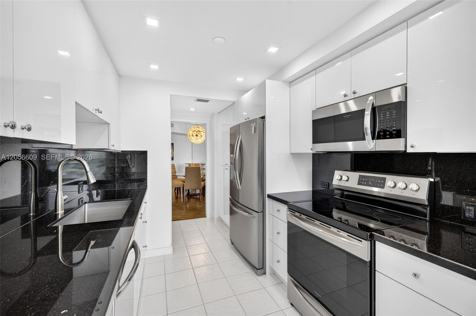 Ver detalles 1005 2 / 2 1690 sq. ft. $ 2026-07-20 0 foto