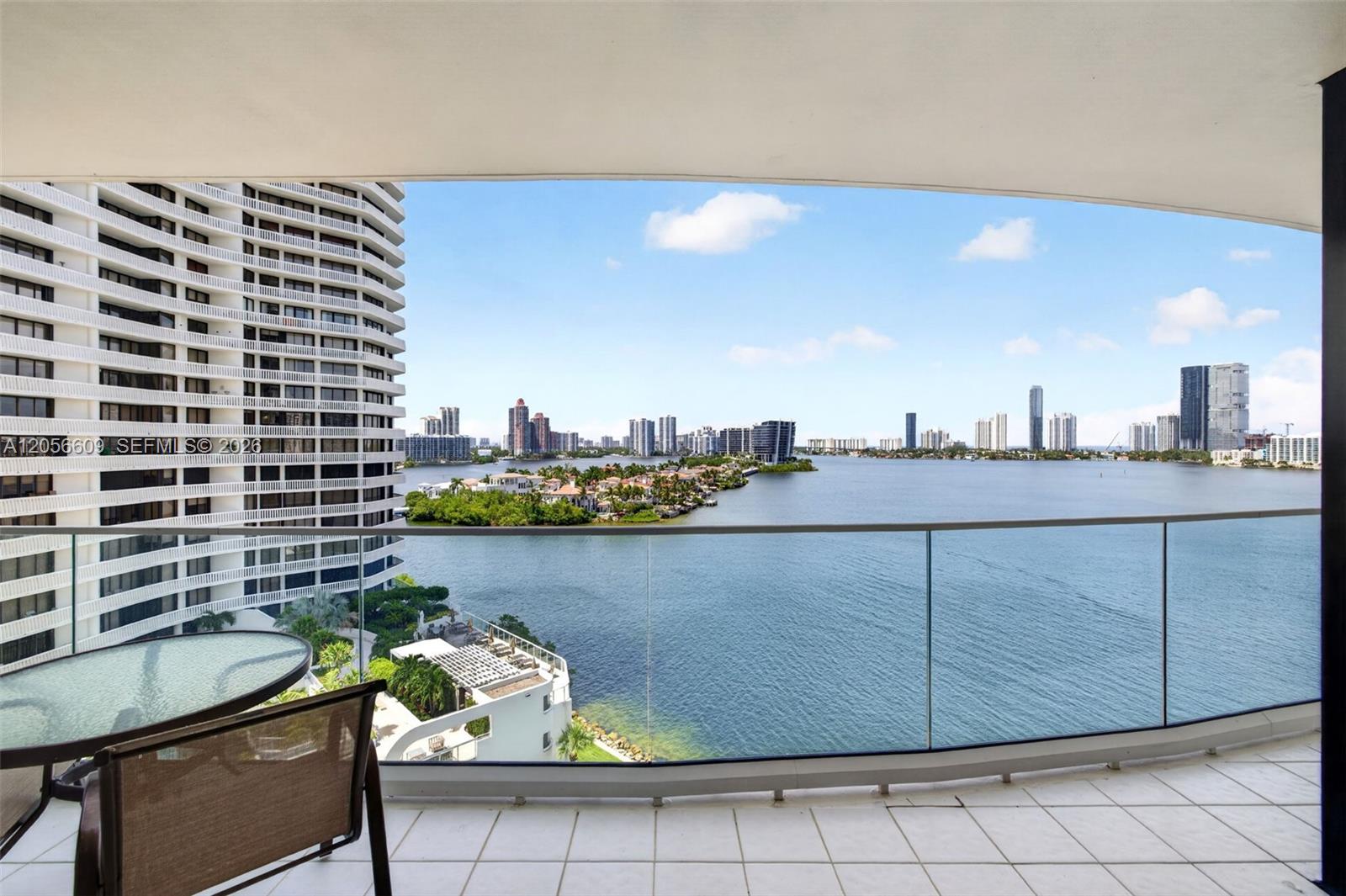 Ver detalles 1005 2 / 2 1690 sq. ft. $ 2026-07-20 0 foto