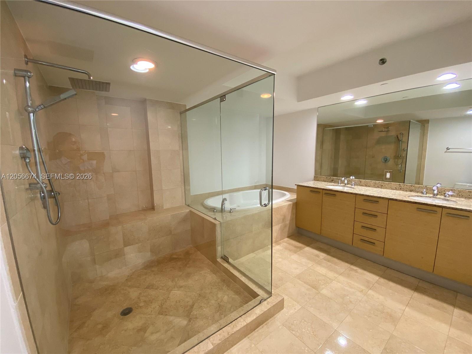1210 1 / 2 1337 sq. ft. $ 2026-07-20 0 foto