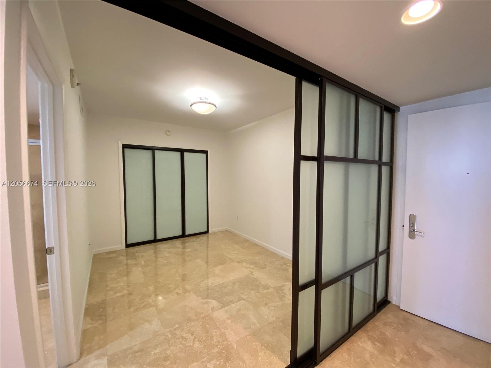 1210 1 / 2 1337 sq. ft. $ 2026-07-20 0 foto