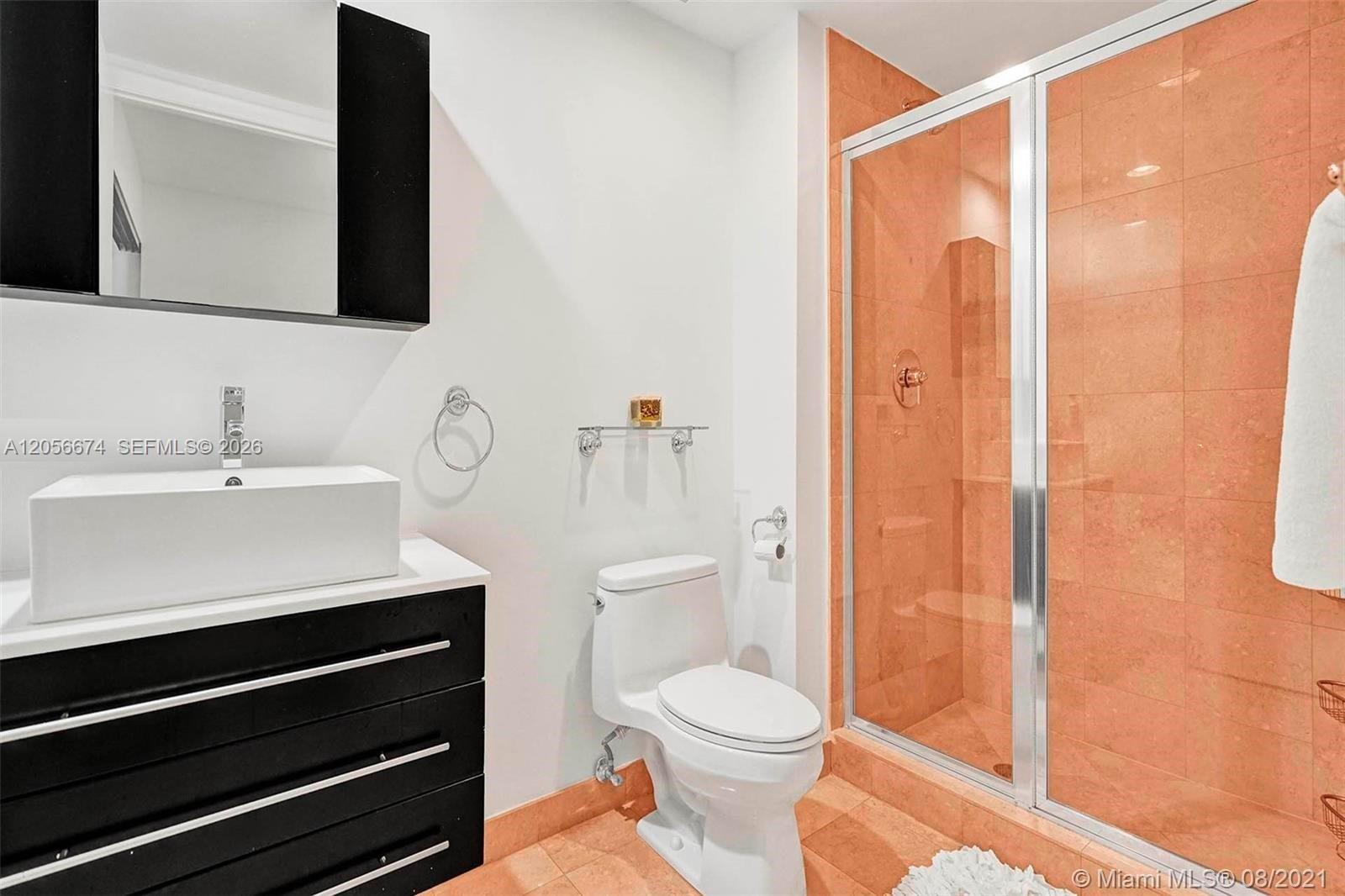 1210 1 / 2 1337 sq. ft. $ 2026-07-20 0 foto
