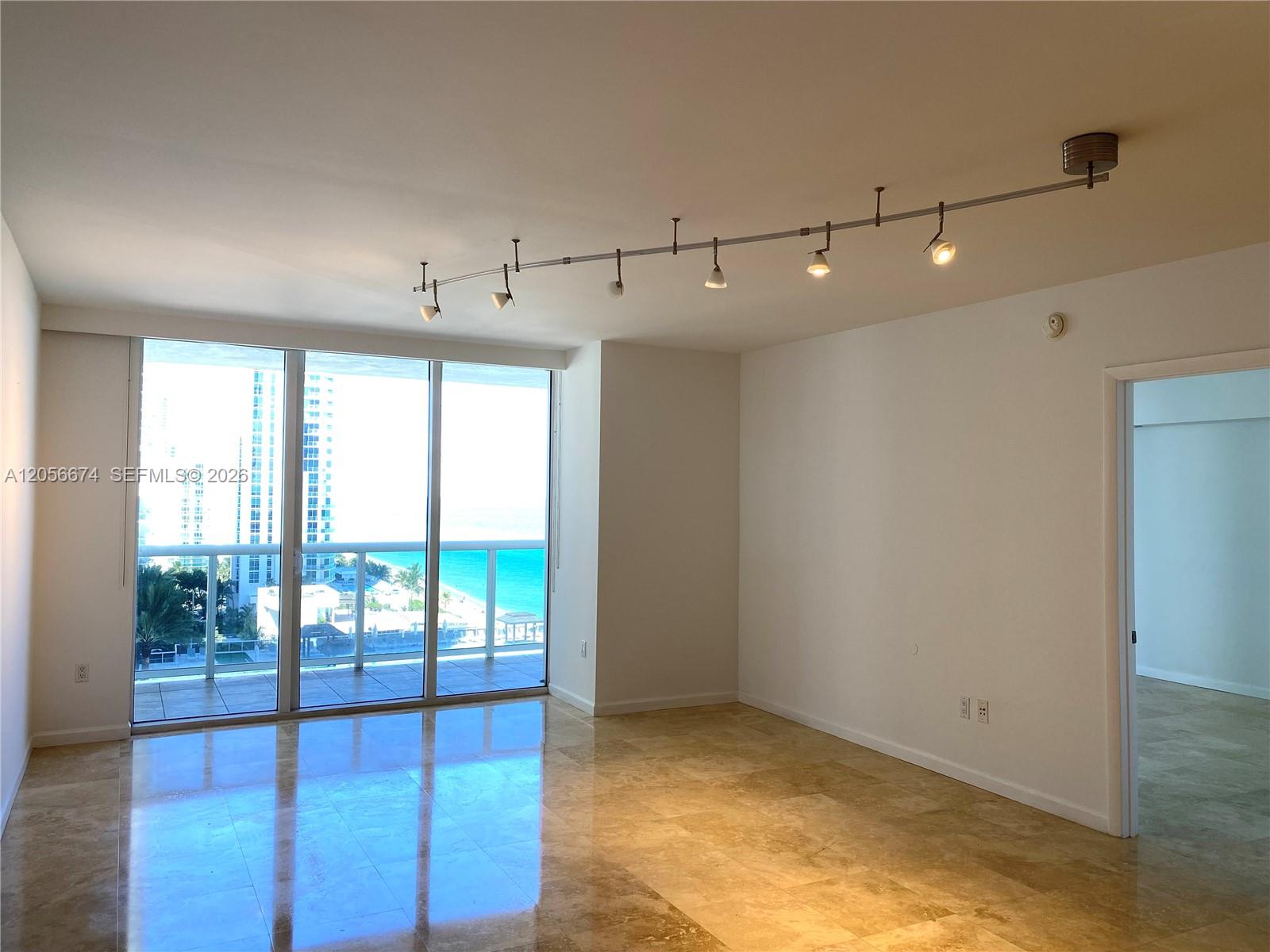 1210 1 / 2 1337 sq. ft. $ 2026-07-20 0 foto