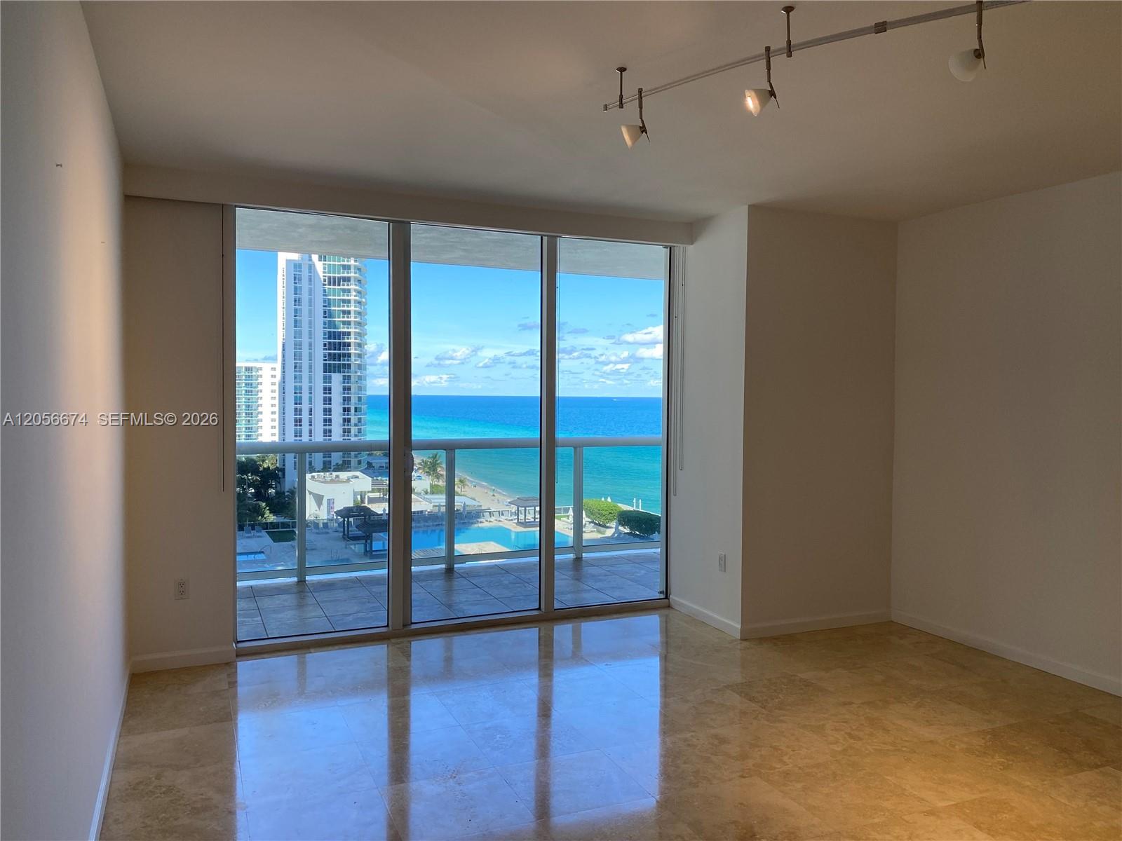 1210 1 / 2 1337 sq. ft. $ 2026-07-20 0 foto